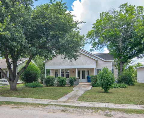 1512 Vincent St, Brownwood, TX 76801