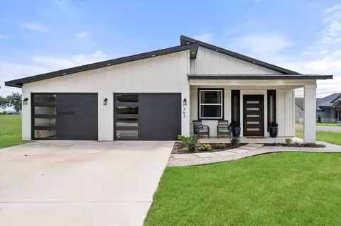 363 Cross Tie Ranch Rd, Trinidad, TX 75163
