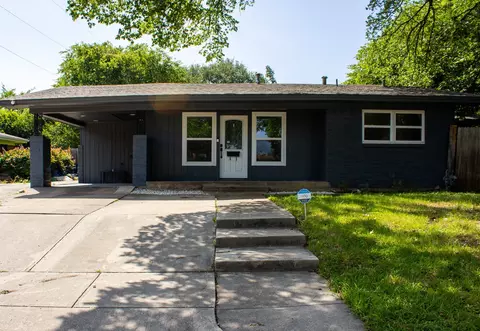 3825 W Spurgeon St, Fort Worth, TX 76133