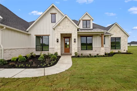 201 Olson Rd, Waxahachie, TX 75167