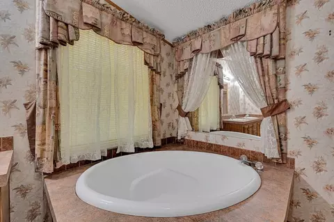 652 Middle Windsor Rd, Mcgregor, TX 76657 photo 19