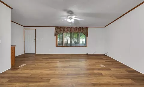 652 Middle Windsor Rd, Mcgregor, TX 76657 photo 7