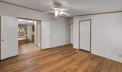 652 Middle Windsor Rd, Mcgregor, TX 76657 photo 16