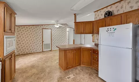 652 Middle Windsor Rd, Mcgregor, TX 76657 photo 14