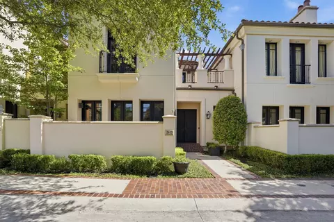 2613 Museum Way, Fort Worth, TX 76107