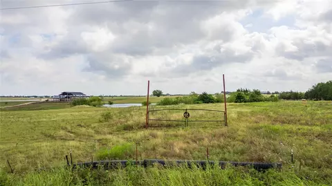 340 Stevens Rd, Ennis, TX 75119