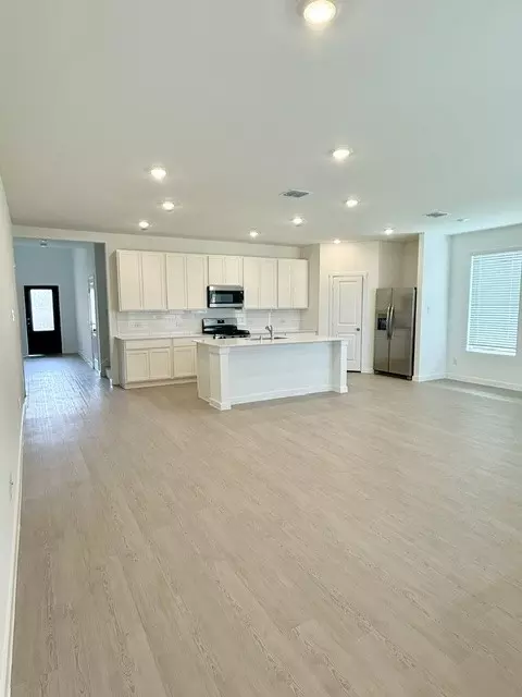 Kitchen - 1129 Blue Spring Dr, Anna, TX 75409 photo 1 of 3