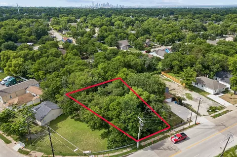 2207 E Ann Arbor Ave, Dallas, TX 75216