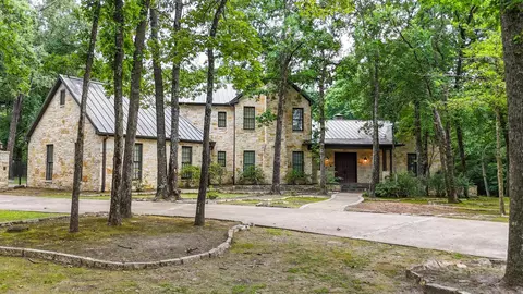 3025 Stonegate Blvd, Tyler, TX 75703
