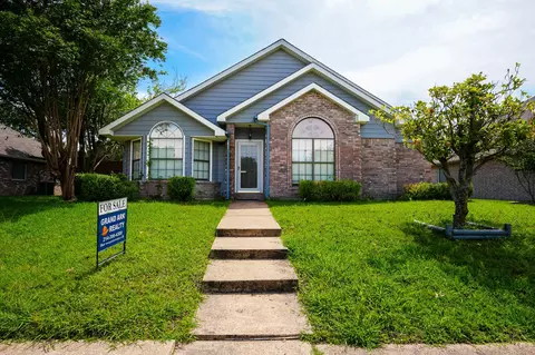 8809 Pheasant Run Dr, Rowlett, TX 75089