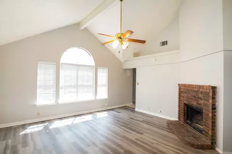 Living - 8809 Pheasant Run Dr, Rowlett, TX 75089 photo 2 of 4
