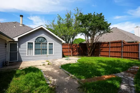 Exterior - 8809 Pheasant Run Dr, Rowlett, TX 75089 photo 6 of 7