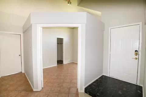 Entry Way - 8809 Pheasant Run Dr, Rowlett, TX 75089 photo 1 of 2