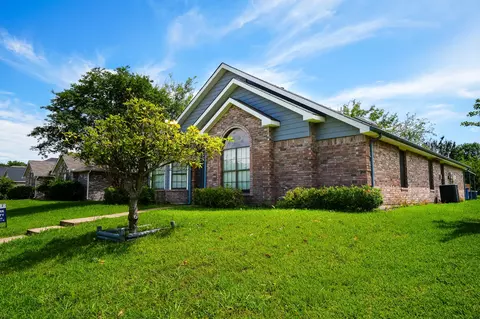 Exterior - 8809 Pheasant Run Dr, Rowlett, TX 75089 photo 3 of 7