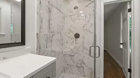 Bath - 4600 Robinwood Dr, Waco, TX 76708 photo 5 of 5