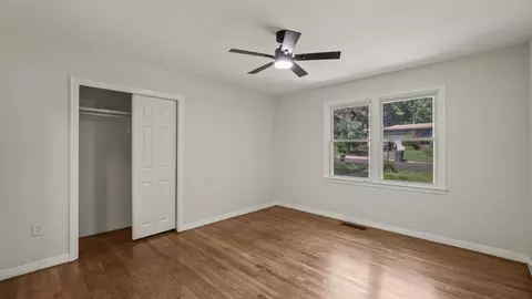 Bedroom - 4600 Robinwood Dr, Waco, TX 76708 photo 1 of 7