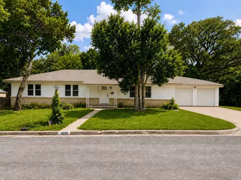 4600 Robinwood Dr, Waco, TX 76708