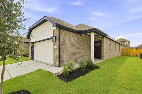 1707 Romans Rd, Ennis, TX 75119