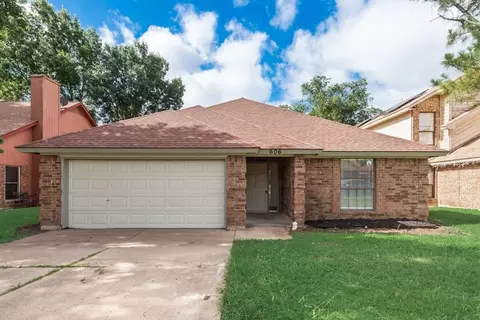 606 Oakland Hills Dr, Arlington, TX 76018