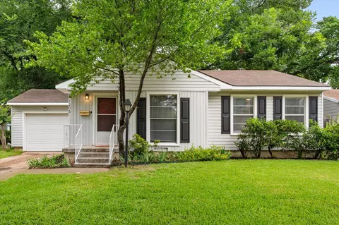 1205 Britt Dr, Arlington, TX 76013
