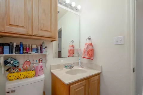 Bath - 1113 Devin Dr, Clyde, TX 79510 photo 5 of 5