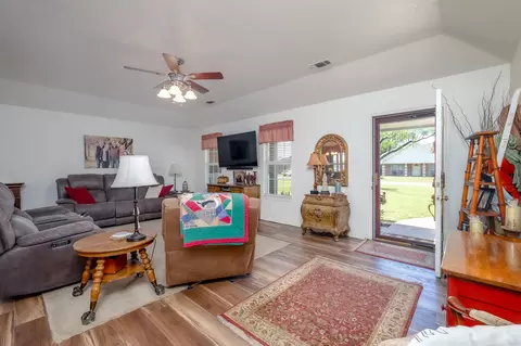 Entry Way - 1113 Devin Dr, Clyde, TX 79510 photo 1 of 2