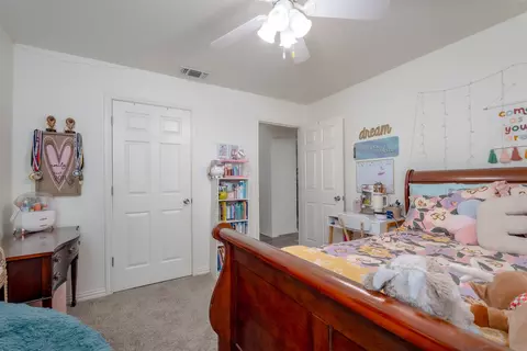 Bedroom - 1113 Devin Dr, Clyde, TX 79510 photo 7 of 9