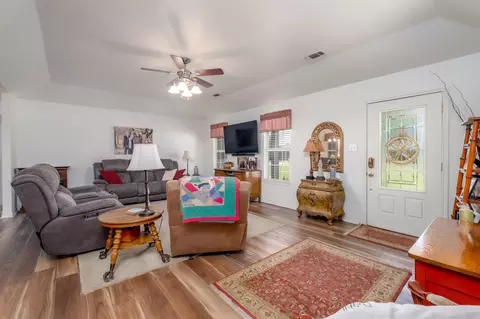 Entry Way - 1113 Devin Dr, Clyde, TX 79510 photo 2 of 2