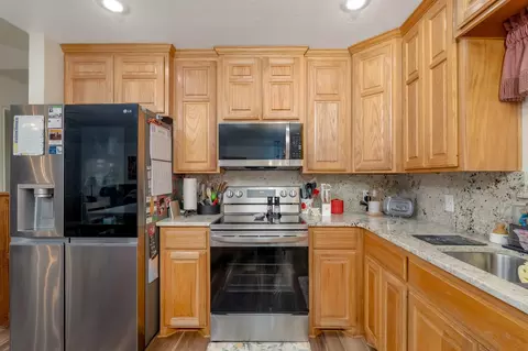 Kitchen - 1113 Devin Dr, Clyde, TX 79510 photo 2 of 4