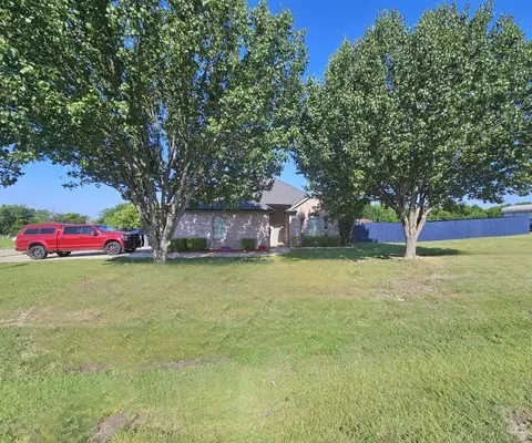 201 Arthur Dr, Princeton, TX 75407