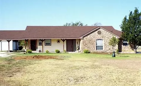 2520 Emerald Forest Dr, Burleson, TX 76028