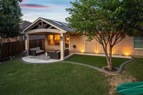1824 Barton Springs Dr, Little Elm, TX 75068