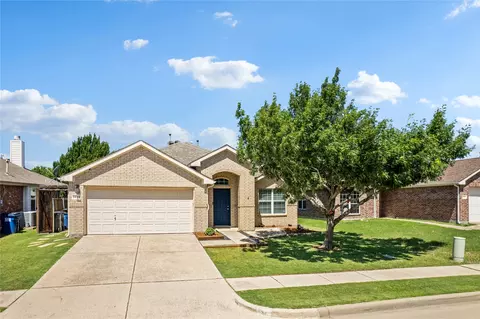 1824 Barton Springs Dr, Little Elm, TX 75068