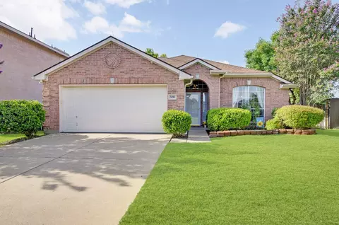 5016 San Jacinto Dr, Haltom City, TX 76137