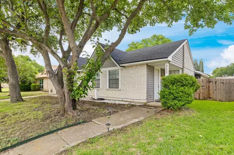 4625 Chapman St, The Colony, TX 75056