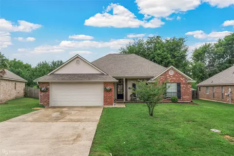 4228 Parkridge Dr, Benton, LA 71006