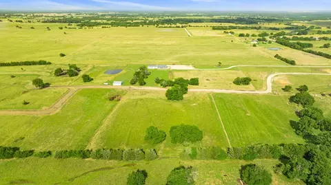 393 Private Road 33261, Sumner, TX 75486 photo 8