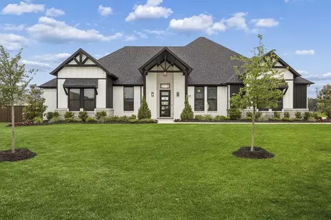 4037 Lagos Dr, Midlothian, TX 76065