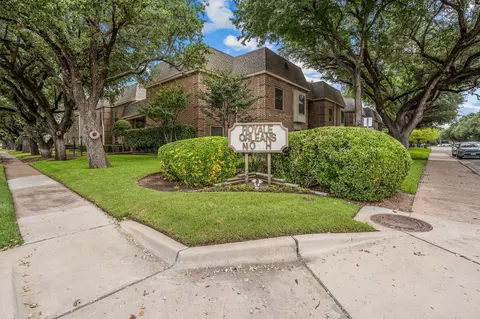 4420 Harlanwood Dr #228, Fort Worth, TX 76109