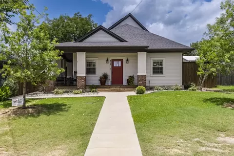 406 Commerce St, Maypearl, TX 76064