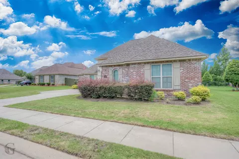 2923 Paradise Dr, Shreveport, LA 71105