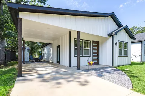 185 Barcelona St, Payne Springs, TX 75156