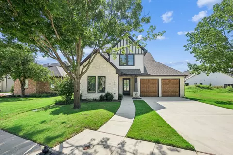 204 Pecan St, Roanoke, TX 76262