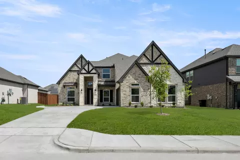 3731 Ironwood St, Midlothian, TX 76065