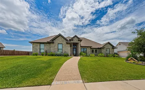 104 Chalet Ln, Waco, TX 76712