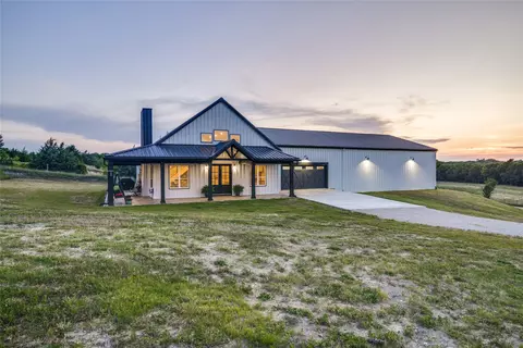 1656 County Road 604, Farmersville, TX 75442