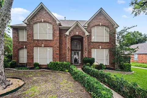 7004 Hillview Dr, Plano, TX 75025