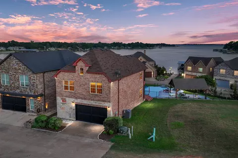 178 Marina Dr, Mabank, TX 75156