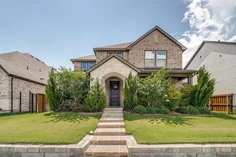 909 Almond Blossom Cir, Crowley, TX 76036