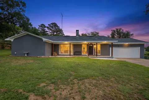 2300 Country Club Dr, Canton, TX 75103